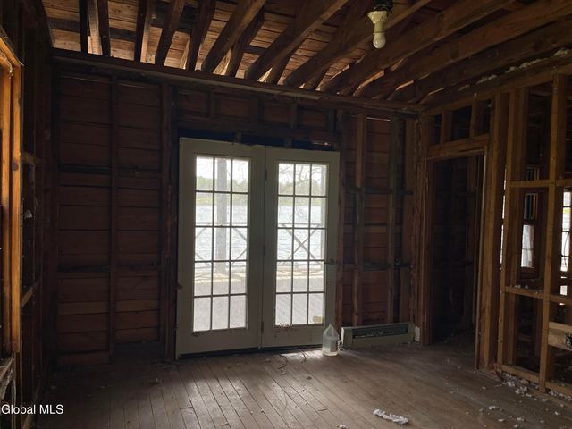 100 Holser Road, Sand Lake, NY 12018