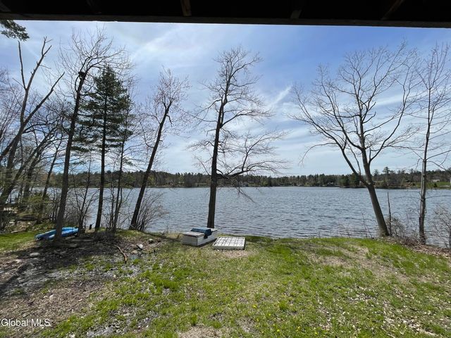 100 Holser Road, Sand Lake, NY 12018
