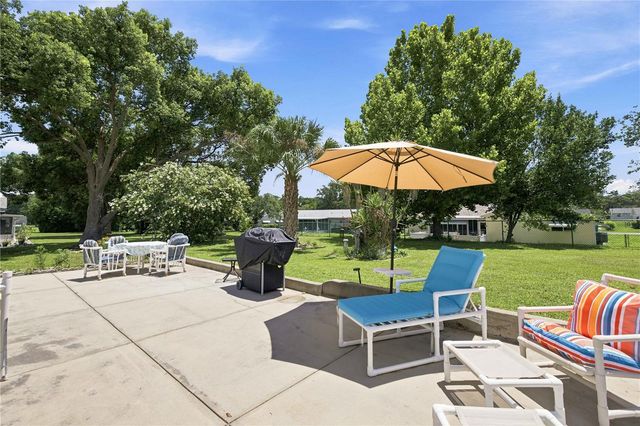 11151 SW 76TH AVENUE, Ocala, FL 34476
