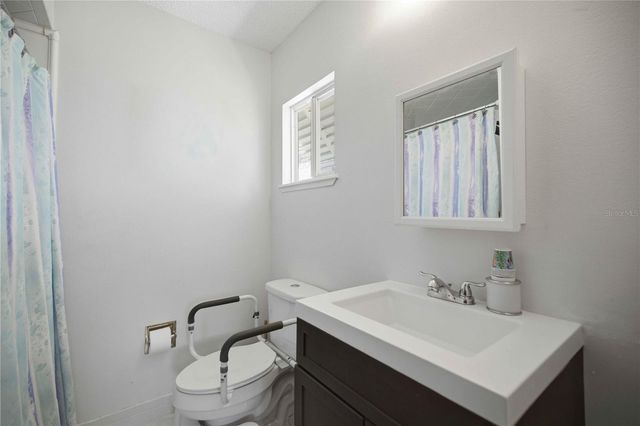 11151 SW 76TH AVENUE, Ocala, FL 34476