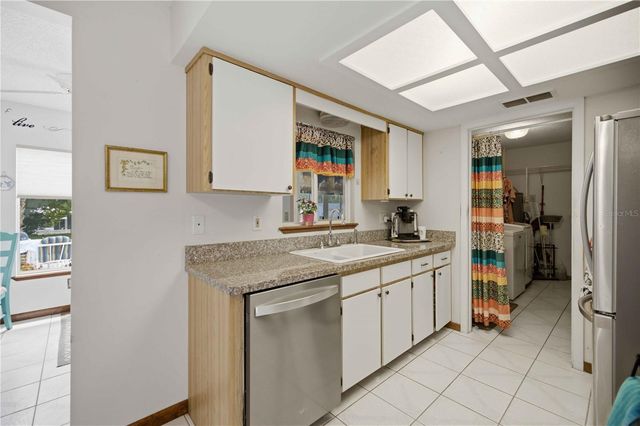 11151 SW 76TH AVENUE, Ocala, FL 34476