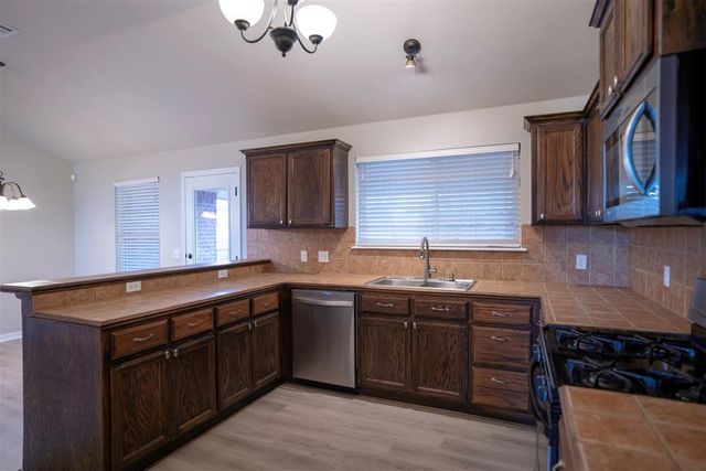 2218 Melody Drive, Edmond, OK 73012