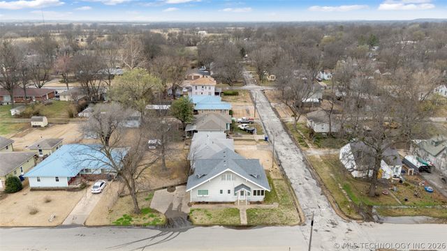 501 S Thompson Street, Vinita, OK 74301