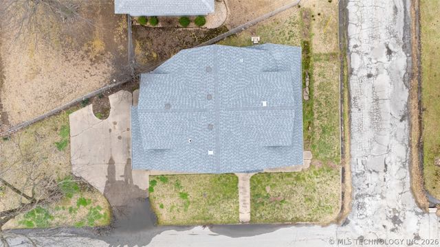 501 S Thompson Street, Vinita, OK 74301