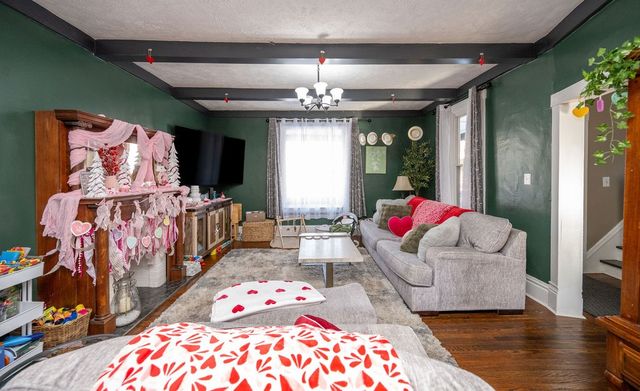 405 Wayne Ave, Ellwood City, PA 16117