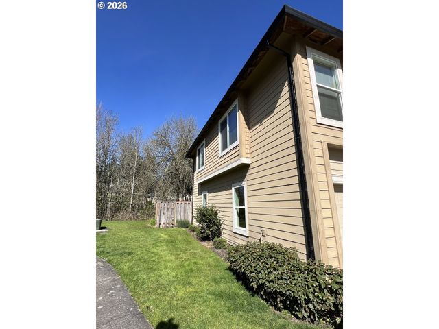 1107 Ne STATION Ct, Hillsboro, OR 97006