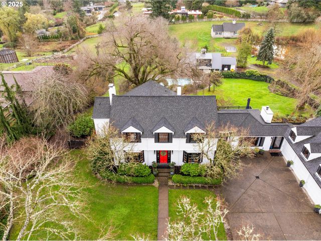 1250 Sw ENGLEWOOD Dr, Lake Oswego, OR 97034