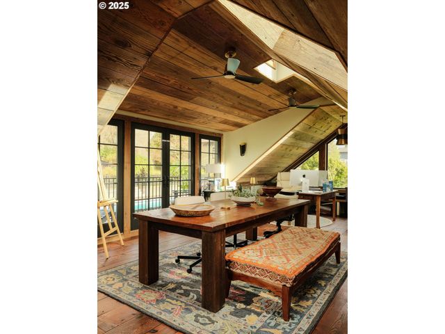 1250 Sw ENGLEWOOD Dr, Lake Oswego, OR 97034