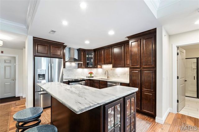 1151 Mill Crossing Drive 202, Creve Coeur, MO 63141