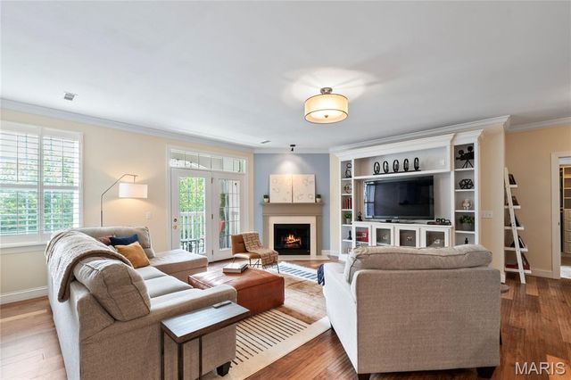 1151 Mill Crossing Drive 202, Creve Coeur, MO 63141
