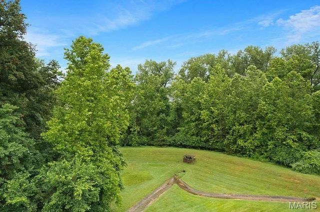 1151 Mill Crossing Drive 202, Creve Coeur, MO 63141