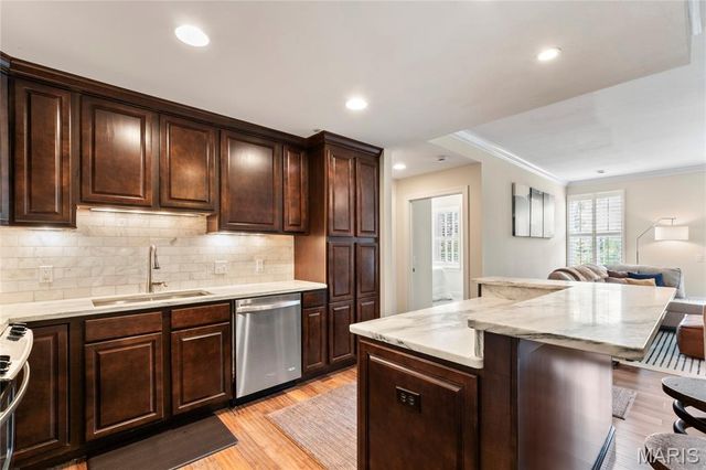 1151 Mill Crossing Drive 202, Creve Coeur, MO 63141
