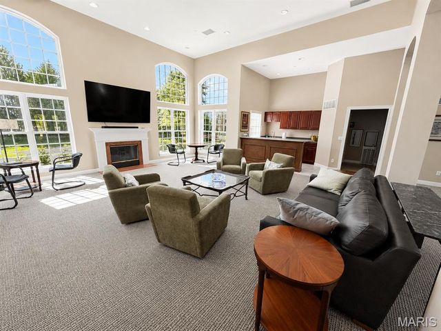 1151 Mill Crossing Drive 202, Creve Coeur, MO 63141