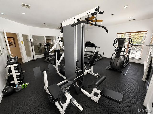 1151 Mill Crossing Drive 202, Creve Coeur, MO 63141