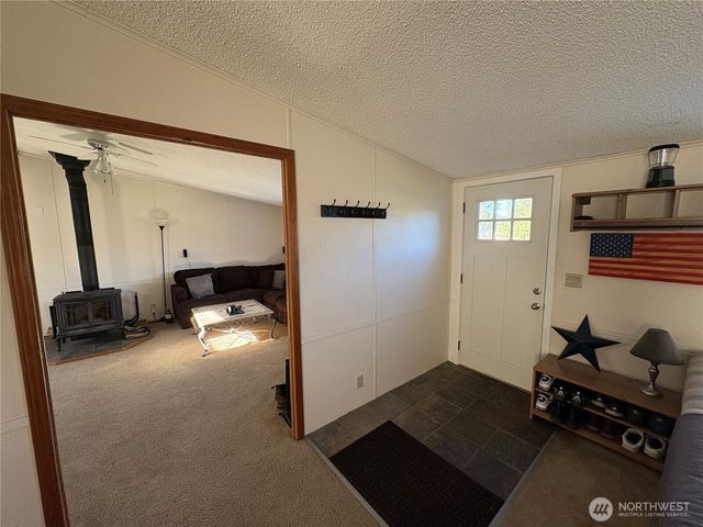 26007 NW Circle Street, Poulsbo, WA 98370