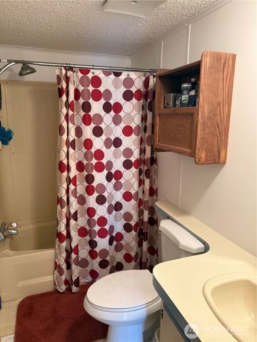 26007 NW Circle Street, Poulsbo, WA 98370