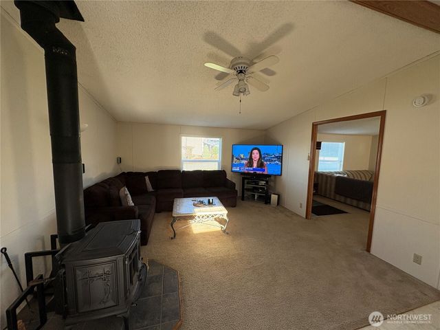 26007 NW Circle Street, Poulsbo, WA 98370