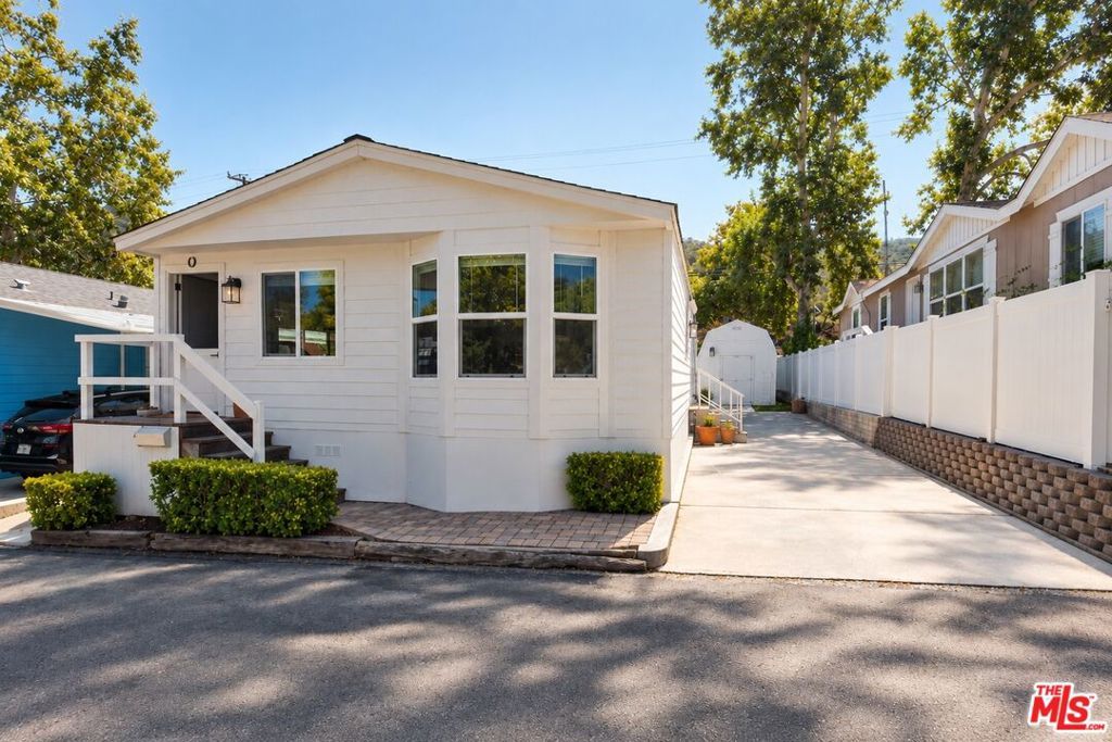 30473 Mulholland Highway Spc. 4, Agoura Hills, CA 91031 — photo 2