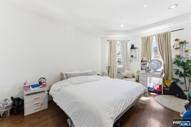 215 Wilson Avenue, Kearny, NJ 07032