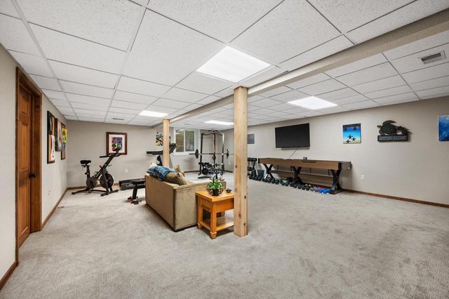 S9W31422 Irwin COURT, Wales, WI 53183