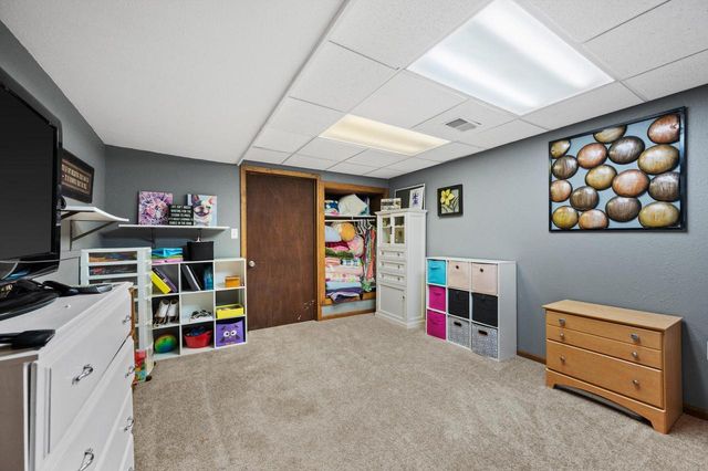 S9W31422 Irwin COURT, Wales, WI 53183