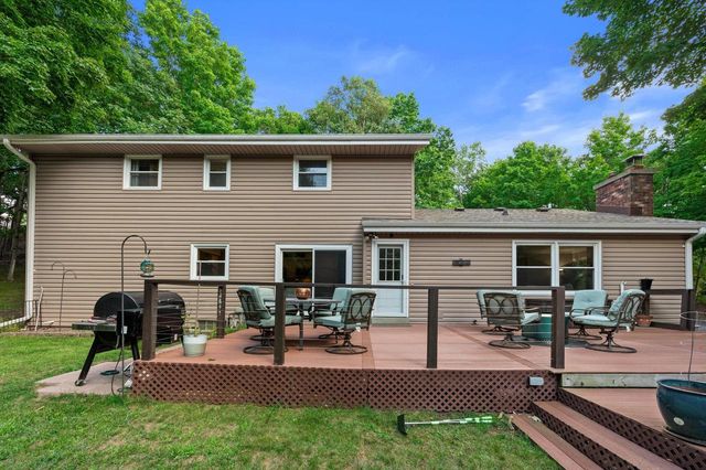 S9W31422 Irwin COURT, Wales, WI 53183