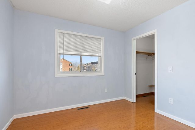 15720 Gallery Avenue, Apple Valley, MN 55124