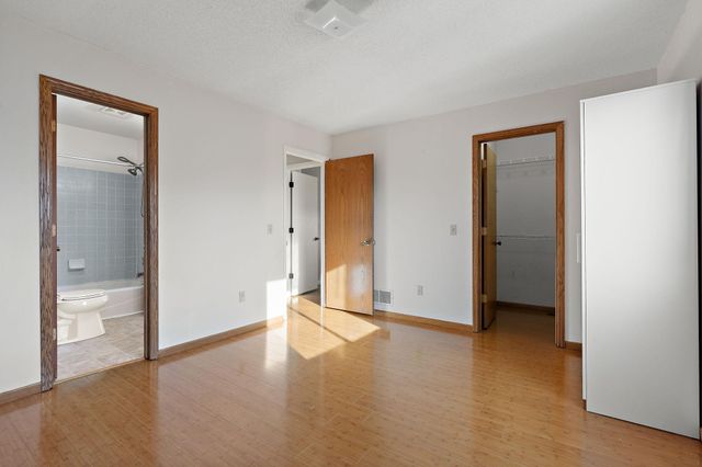 15720 Gallery Avenue, Apple Valley, MN 55124