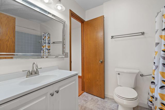 15720 Gallery Avenue, Apple Valley, MN 55124
