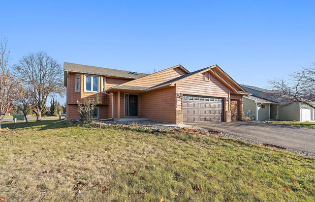 15720 Gallery Avenue, Apple Valley, MN 55124