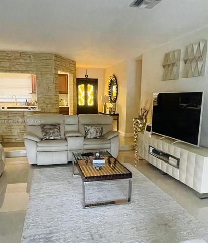 6790 SW 10th Court, Pembroke Pines, FL 33023