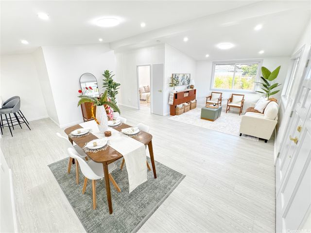 95-092 Waipuka Street, Mililani, HI 96789