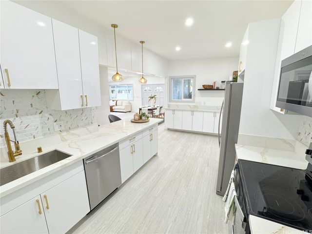 95-092 Waipuka Street, Mililani, HI 96789