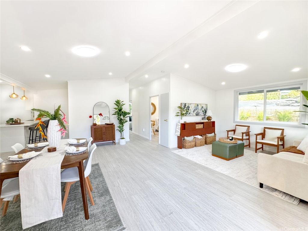 95-092 Waipuka Street, Mililani, HI 96789