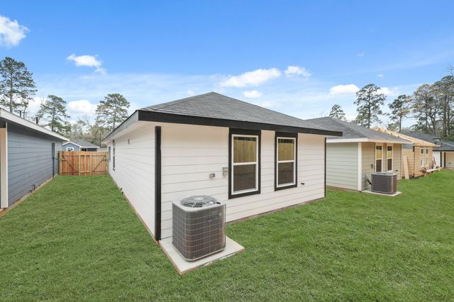 11927 Detar Court, Willis, TX 77378