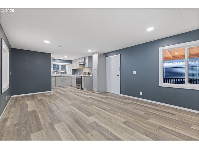 3921 E FOURTH PLAIN Blvd 58, Vancouver, WA 98661