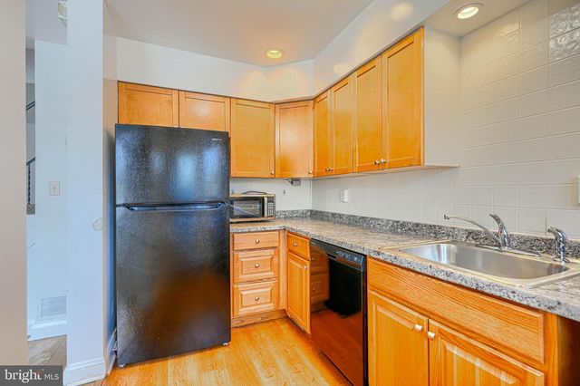 1020 MIDDLESEX, Baltimore, MD 21221