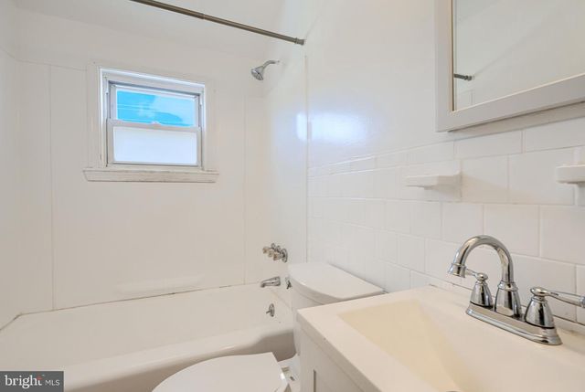 1020 MIDDLESEX, Baltimore, MD 21221