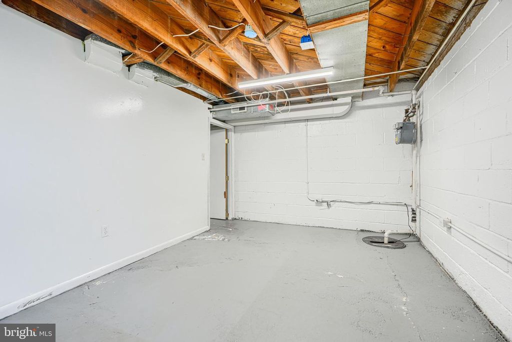 Image 23 of property listing at 1020 MIDDLESEX, Baltimore, MD 21221