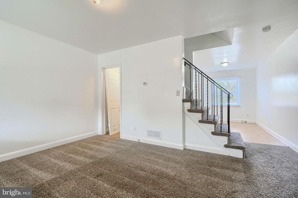 Image 5 of property listing at 1020 MIDDLESEX, Baltimore, MD 21221