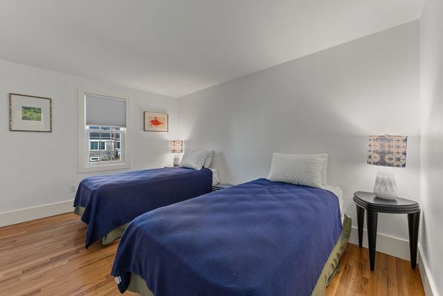 50 Eldredge Square S, Chatham, MA 02633