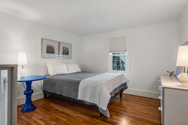 50 Eldredge Square S, Chatham, MA 02633