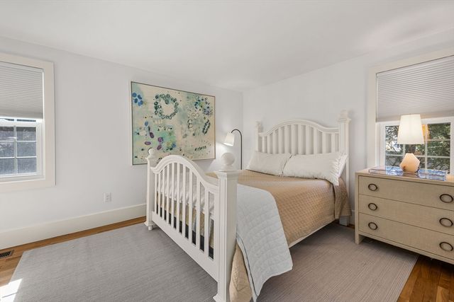 50 Eldredge Square S, Chatham, MA 02633