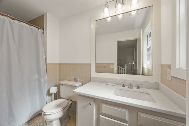 50 Eldredge Square S, Chatham, MA 02633