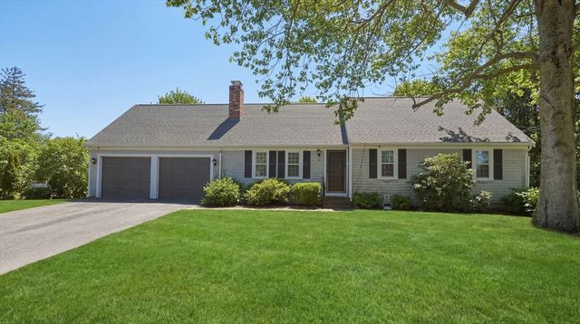 50 Eldredge Square S, Chatham, MA 02633