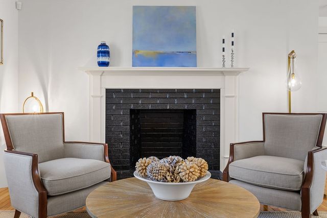 50 Eldredge Square S, Chatham, MA 02633