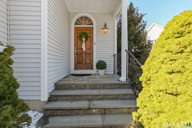 3 Rushbrooke Lane, Shelton, CT 06484