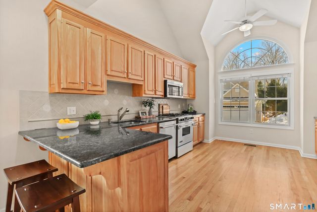 3 Rushbrooke Lane, Shelton, CT 06484