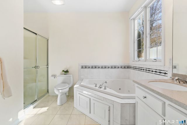 3 Rushbrooke Lane, Shelton, CT 06484