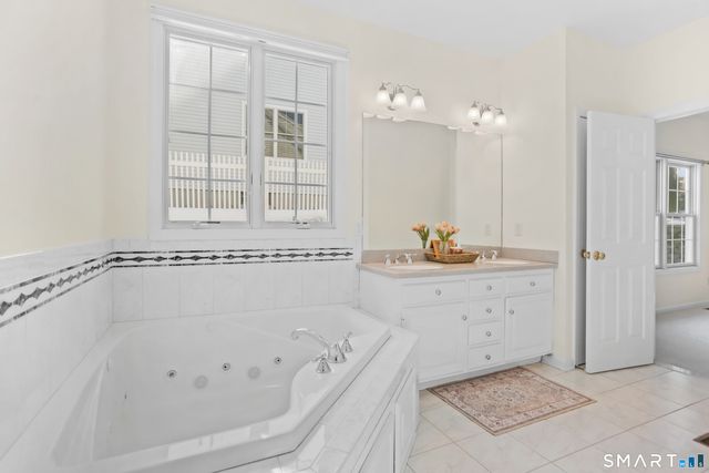 3 Rushbrooke Lane, Shelton, CT 06484